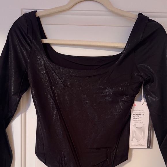 Wundermost Ultra-Soft Nulu Square-Neck Long-Sleeve Bodysuit
Shine Size S - Picture 8 of 9
